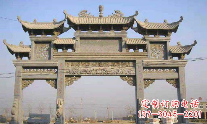 商丘特色街角石雕牌坊精致典雅的装点