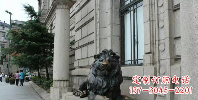 商丘铜雕跪姿狮子