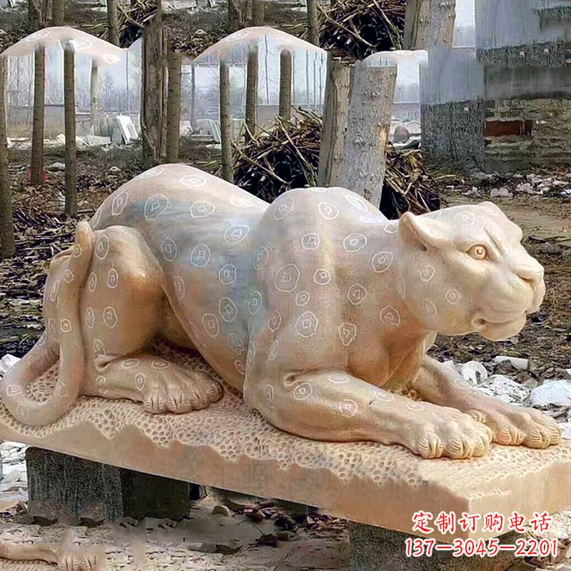 商丘晚霞红金钱豹石雕-公园园林草坪动物雕塑