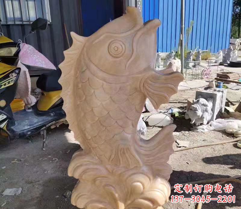 商丘晚霞红喷水鲤鱼石雕