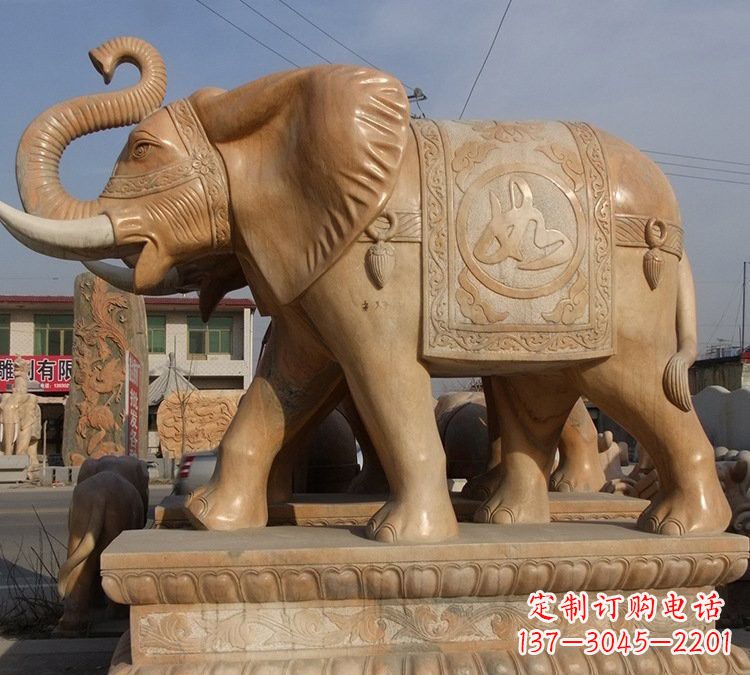 商丘晚霞红石雕如意大象