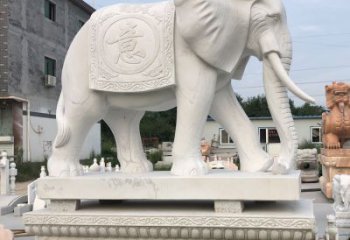 商丘精美汉白玉雕塑：观音大象