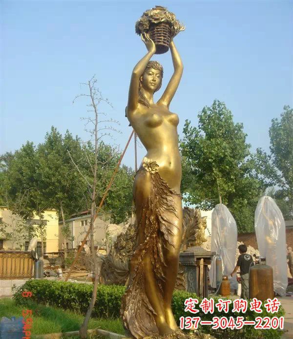 商丘西方美女公园人物铜雕 (2)