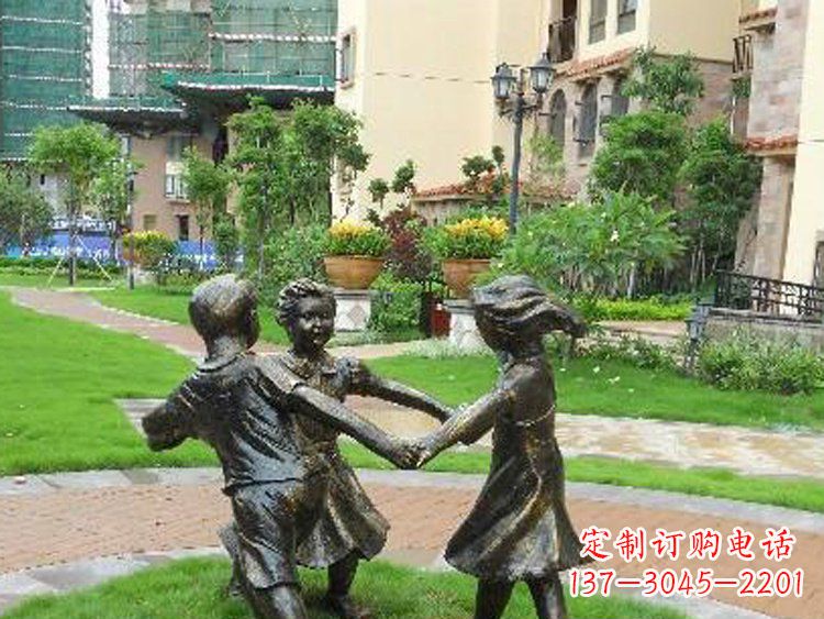 商丘小区铜雕儿童玩游戏人物雕塑