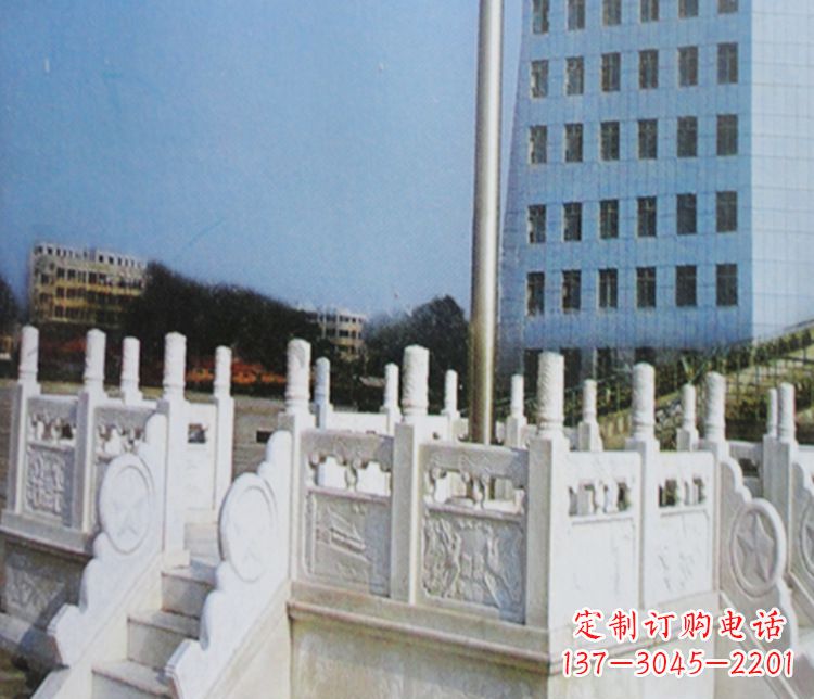 商丘校园汉白玉升旗台景观石雕