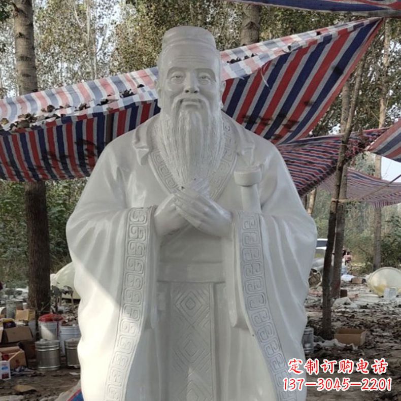 商丘校园孔子雕像