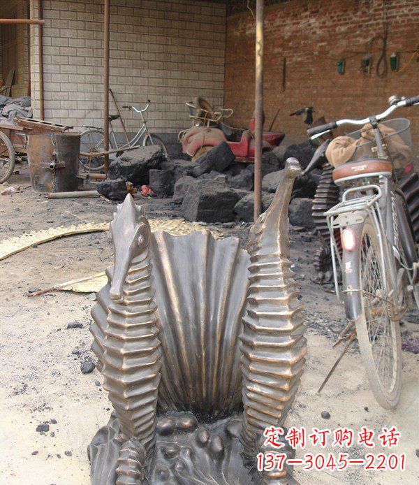 商丘铸铜海马小区动物铜雕