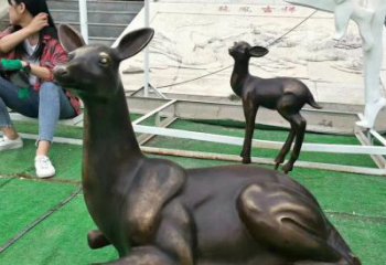商丘铸铜广场动物鹿雕塑 
