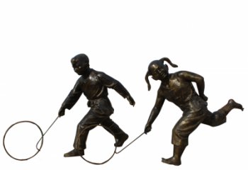 商丘公园滚铁环的儿童铜雕